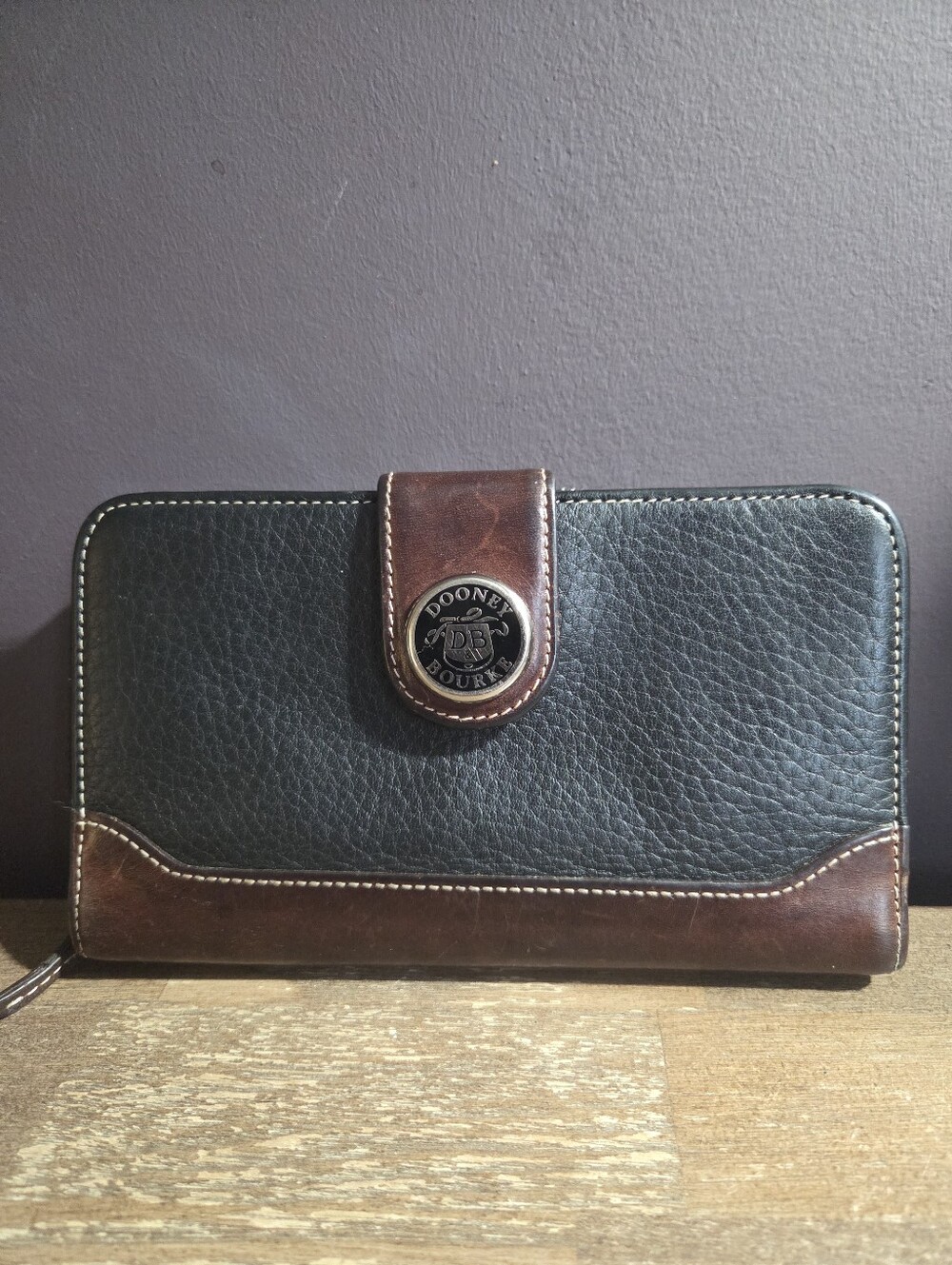 Y2k Dooney & Bourke Wallet